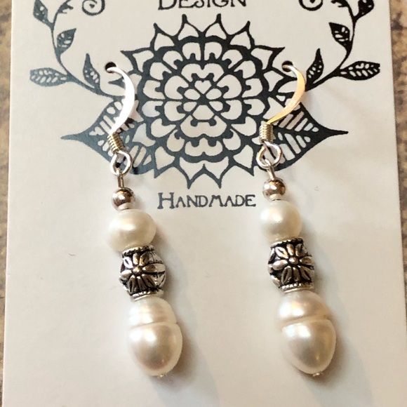 White Pearl Earrings - Picture 3 of 8